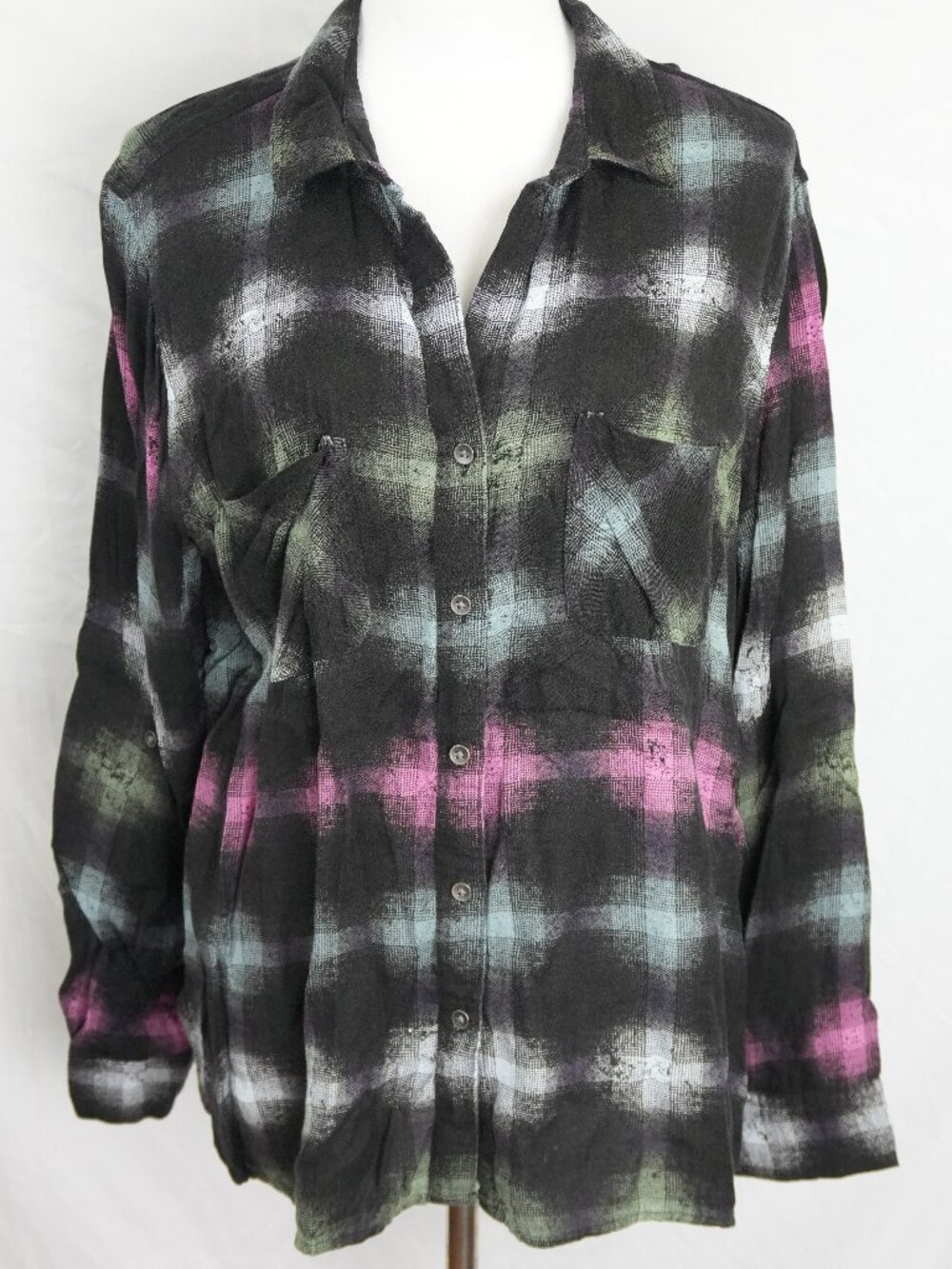 Rock & Republic Womens XXL Plaid Shirt Roll Tab Sleeves Vneck Button Down Top
